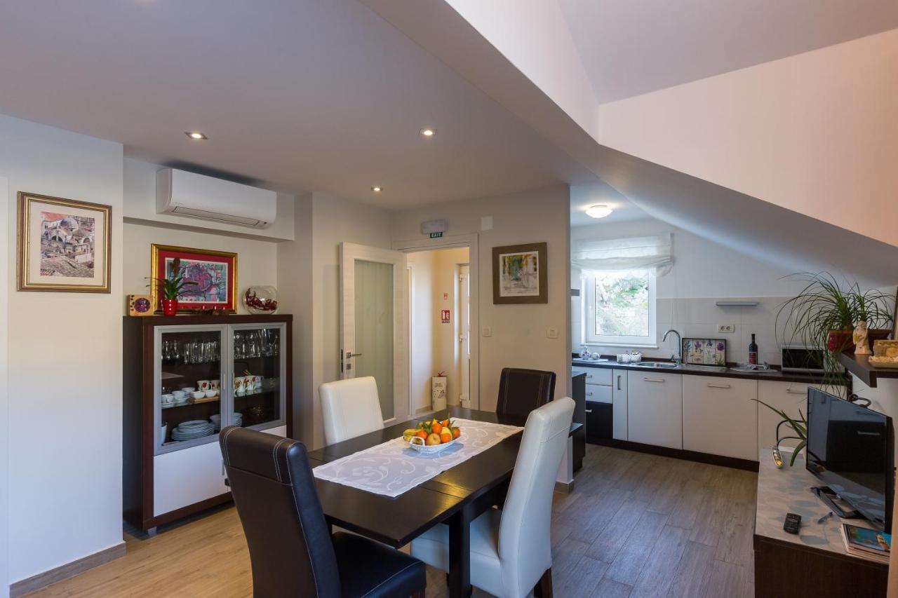 Apartment Cetinic *